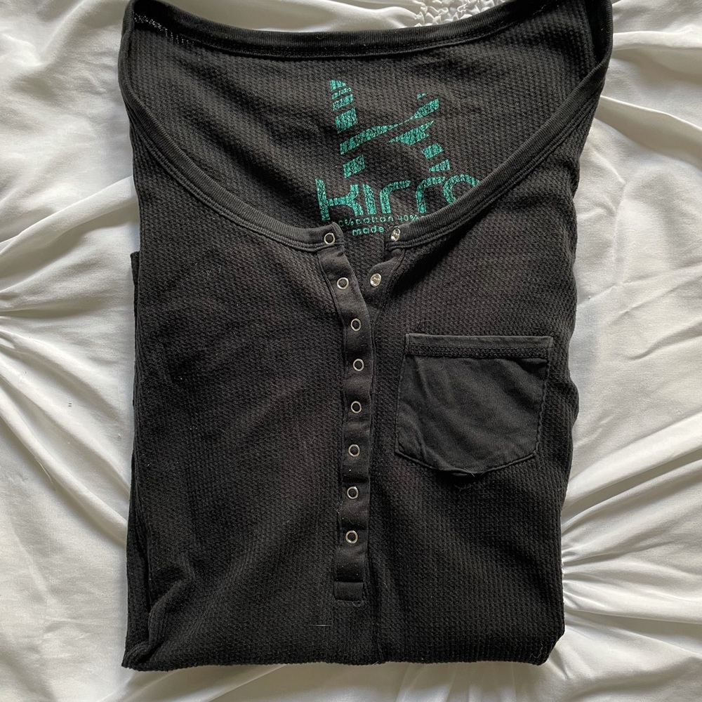 Black long sleeve with snaps (Size S)